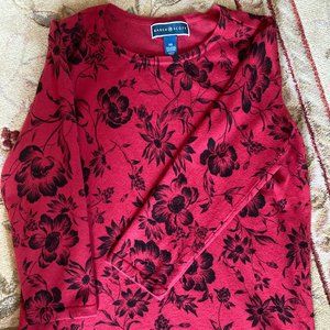 NWOT red/Black flowers 3/4 sleeve sweater.